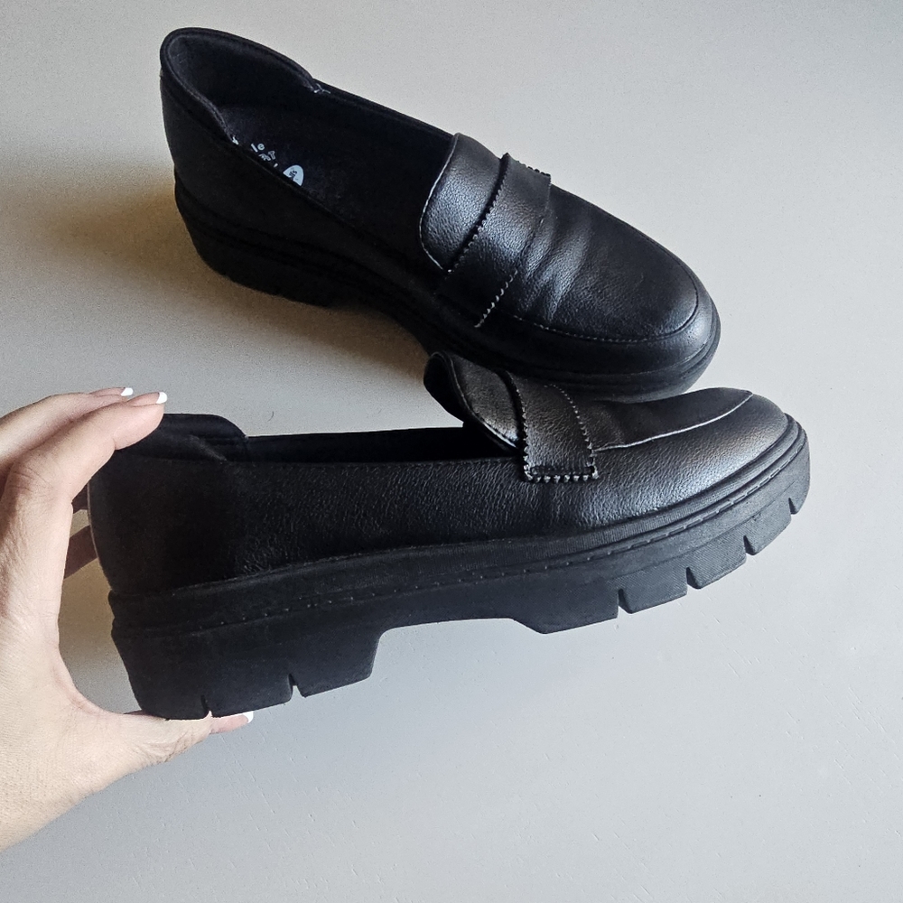 Dr Scholls Black Loafers sz 8